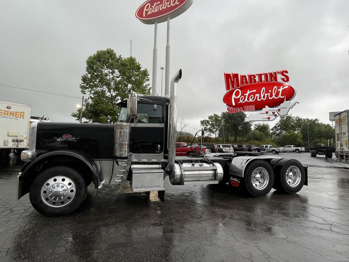 Used truck - 2016 PETERBILT 389 GLIDER with a(n) 13 SPEED transmission. Stock number: 341328A. Listed at $144,900.    goo.gl/mfLhoX