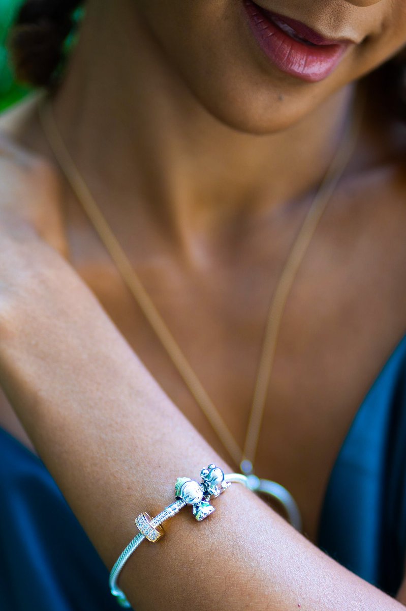 We’re ALMOST THERE! I can’t wait 2 share the music of #DisneyPrincessConcert! A lot like Princess Tiana I’m here to make my dreams come true. Thanks to @pandora_NA I have my charm reminding me to keep going! #sponsored #UltimatePrincessCelebration
#DisneyXPandora @DisneyConcerts