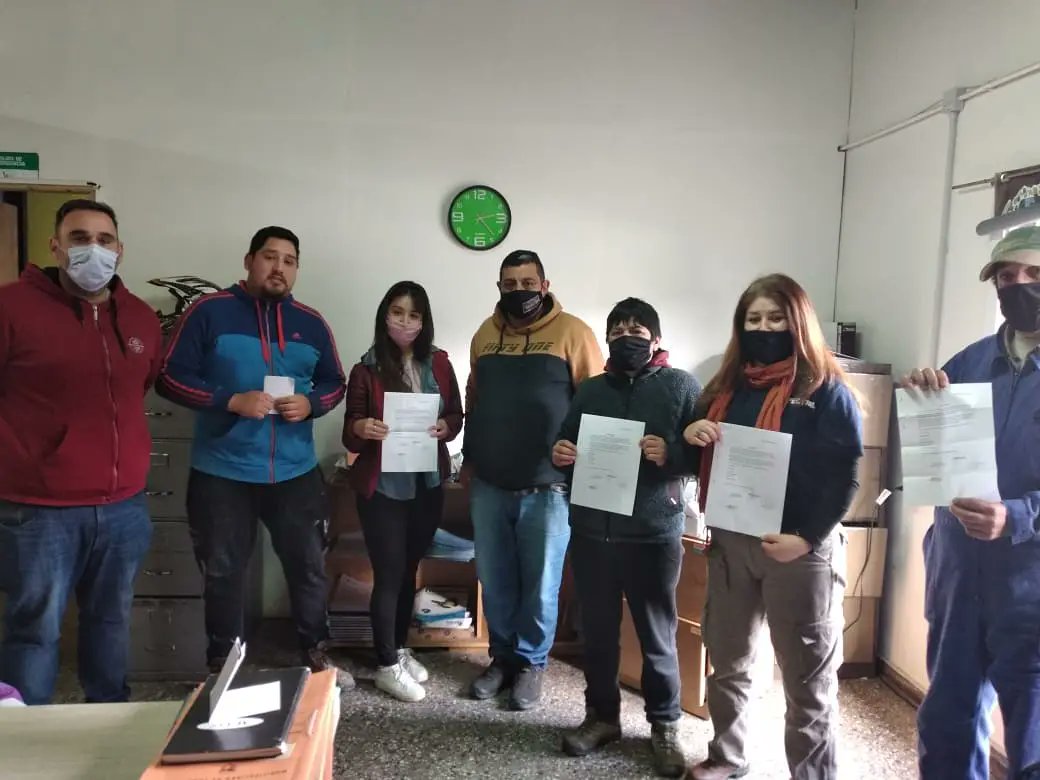 SOEME y ZO logró una recomposición salarial y pases a planta en el Municipio de Lago Puelo facebook.com/16423758026497…