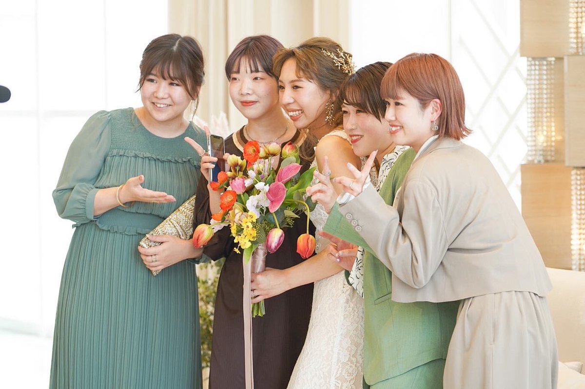liare_n's tweet photo. 今日という1日がどれだけ素敵で
幸せなのか実感ができる結婚式
ぜひ皆様にもそんな1日が訪れますように。

#アネーリ長岡 #アネ嫁 #2021.4.4
#新潟花嫁 #卒花 https://t.co/z25Y01kmfQ