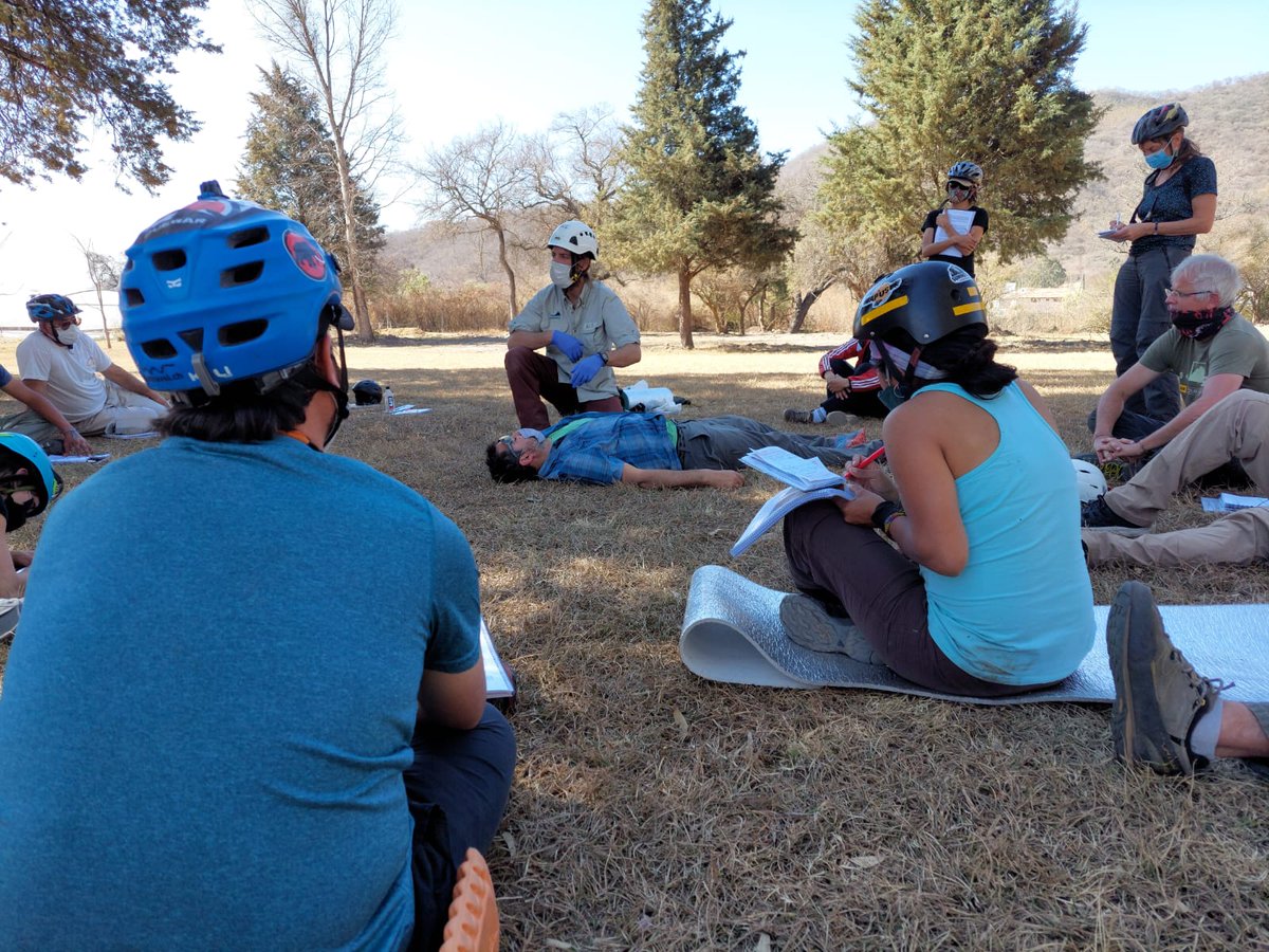 🏜 El sol del norte argentino acompaña a todos aquellos que con esfuerzo y dedicación, siguen formándose para una mejor calidad en el servicio post pandemia en lo que más nos apasiona, el Turismo Aventura.
💪 Éxitos a todos y todas, vamos por más!!

#SomosAAETAV
#WFRAAETAV