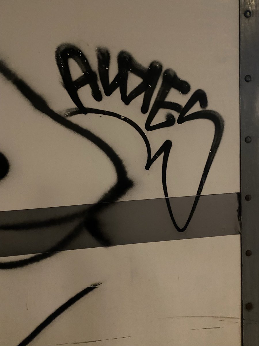 Petals of Balham tweet media