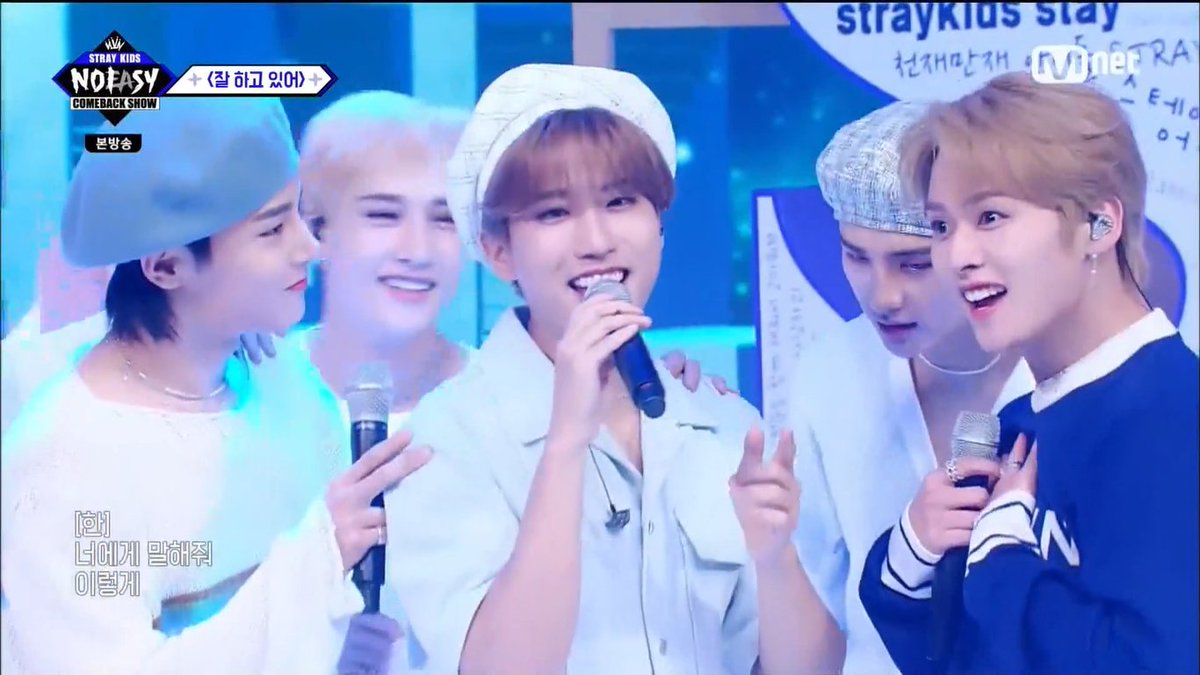 yslcheol's tweet photo. they are surprised with video greetings by stays :( https://t.co/bV810BcbXb