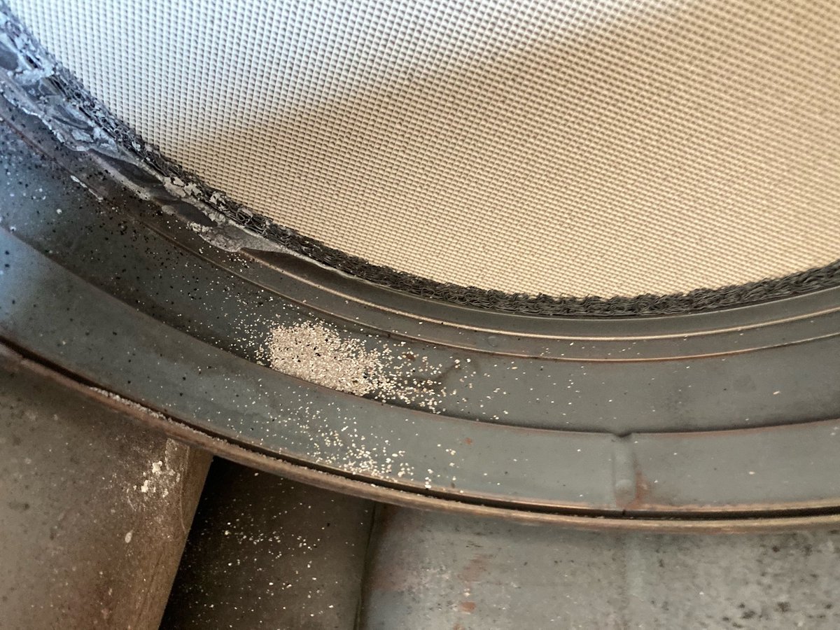 UNA STRANA POLVERINA ESCE DAL CATALIZZATORE: ATTENZIONE!
Cari Amici,
La Clinica del FAP eroga servizi ad alto valore aggiunto...
#laclinicadelfap #ecofiltri #DPF #FAP #SCR #urea #ADBLUE #catalizzatore #catalizzatori #euro6 #PM10 #co2 #Nox