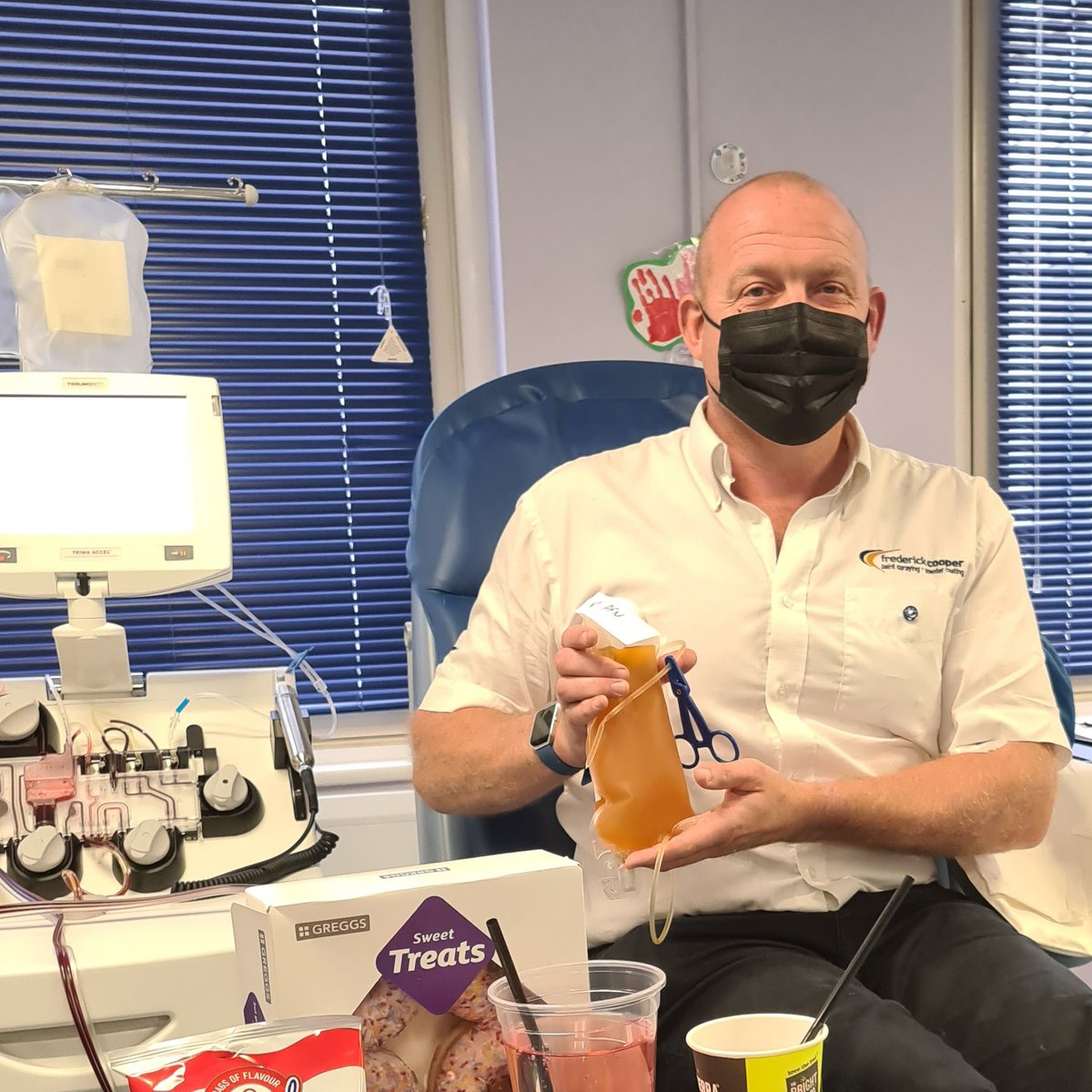 Plasma donation number 10 today. Great service as usual from the team <a href="/GiveBloodNHS/">NHS Blood Donation 🩸🩹</a> in Birmingham. So easy to do, please take the time to donate, donors are in short supply! Added bonus of seeing <a href="/TomCruise/">Tom Cruise</a>  filming #MissionImpossible7 in Brum as well!