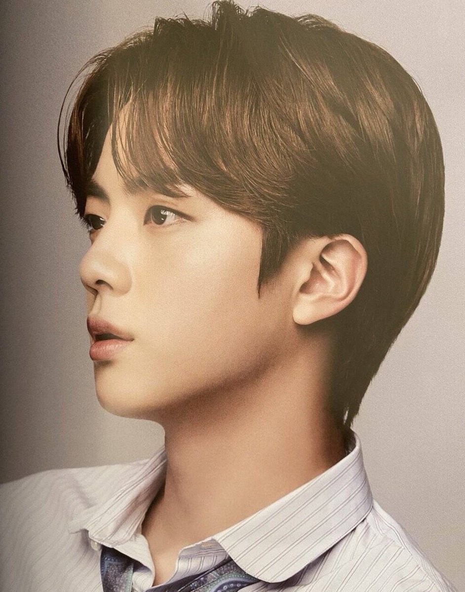 BTS_0t794591655's tweet photo. #WaitingforactorJin Waiting for actor jin π wanna see you fast in a drama π https://t.co/CluWqfQf0J