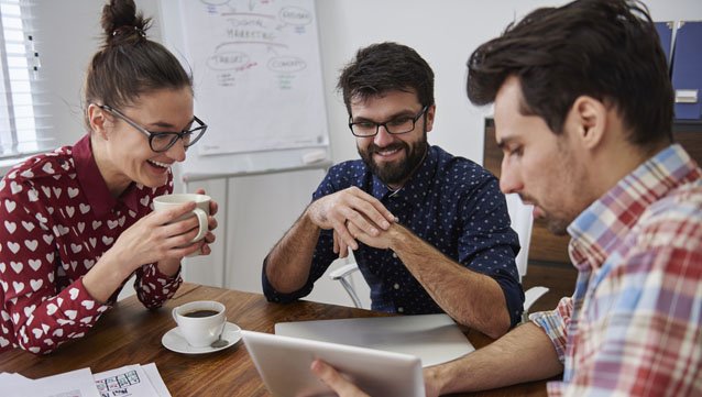 Relations salariés/employeurs : les liens restent forts, mais moins chez les jeunes courriercadres.com/entreprise/vie… / une étude <a href="/opinionway/">OpinionWay</a> x @ManutanFrance