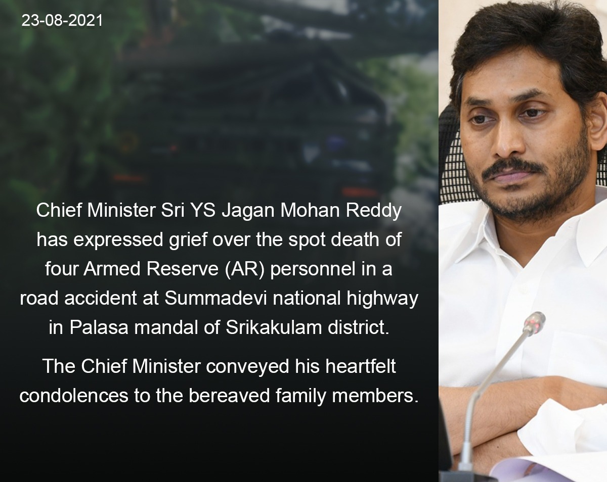 Rajasek89026953's tweet photo. Very Unfortunate 

RIP 🙏

#ARPolice 
@APPOLICE100 https://t.co/EF2u5G5JdB