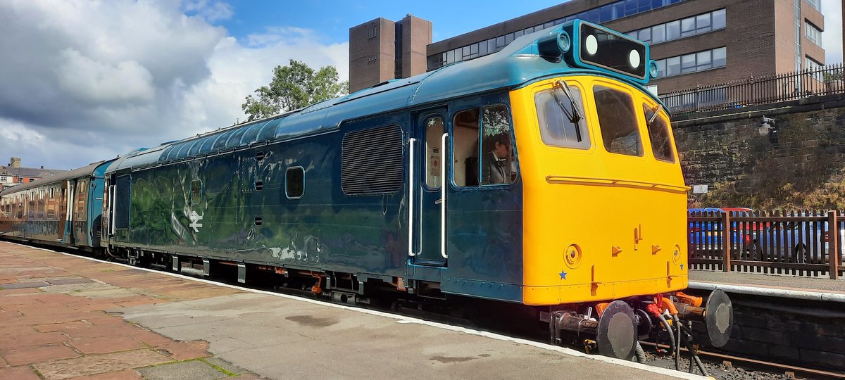Conductor_Amos's tweet photo. Yesterday this @northernassist guard paid a visit to the @eastlancsrly the @elrdiesel #sulzertype2 #rat25279 looking magnificent in BR Blue was working the diesel diagram
@PaulMBigland @Clinnick1 @chris_railway @RailwayMagazine @GLovesTrains @cheggs1978 @nodrogvlogs https://t.co/hsBiBoAqxY