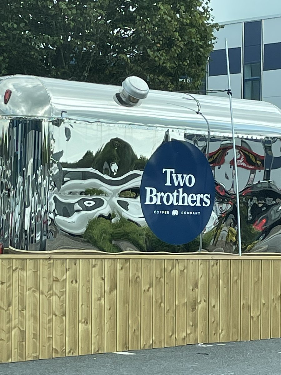 Paraic_Fanning's tweet photo. Monday treats.. sure you would have to #TwoBrothersCoffee . πππ https://t.co/E6UEThUwpr