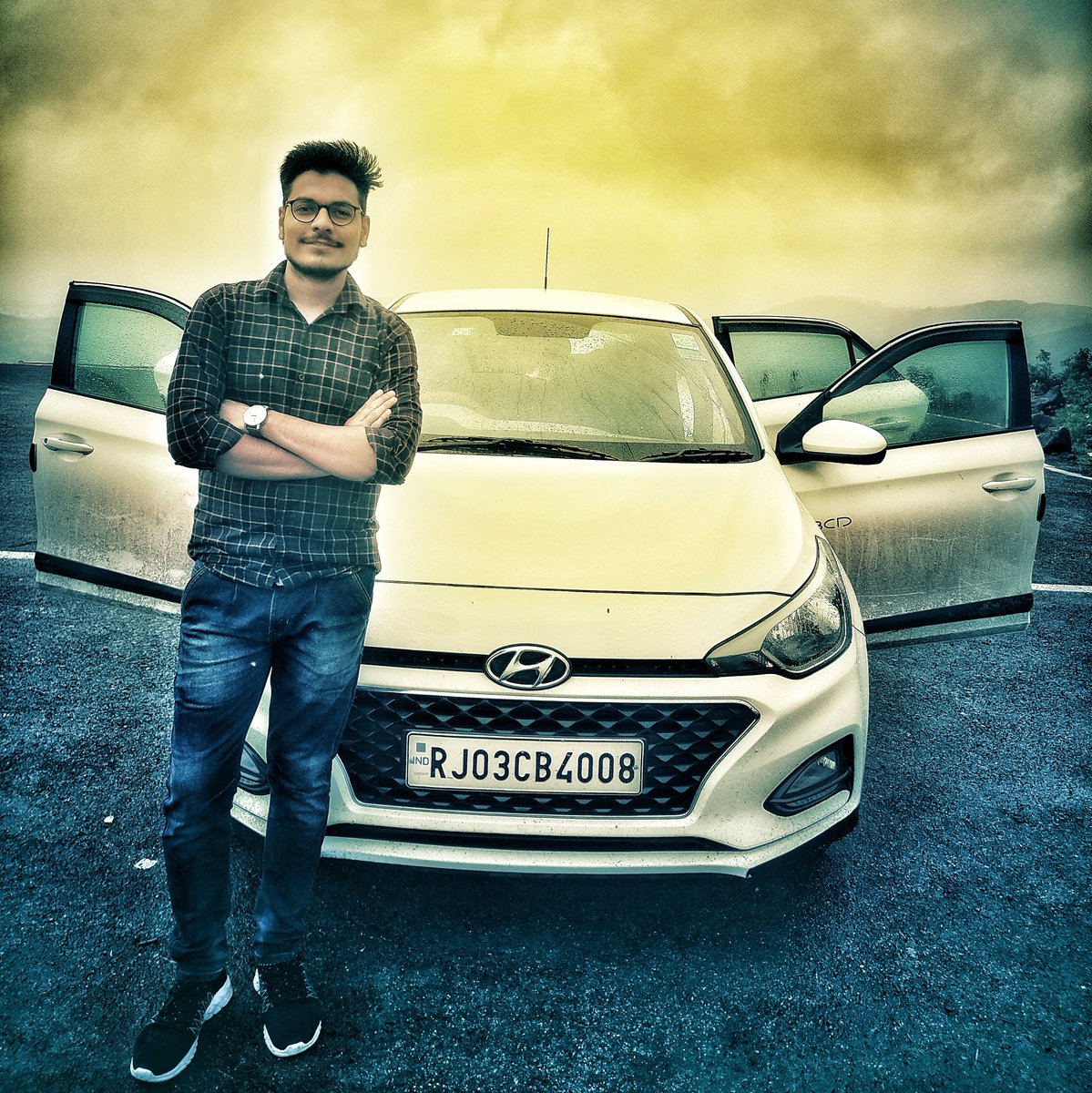 NithSolanki's tweet photo. #NewProfilePic2️⃣0️⃣2️⃣1️⃣ https://t.co/LJXxge2FNJ