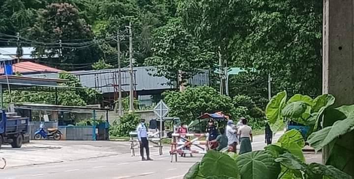 In Dawei ward administration offices have been full with people who are coming to take permission cards. Their order was just for their safety from PDF, not for control of covid-19. #Aug23Coup #WhatsHappeningInMyanmar