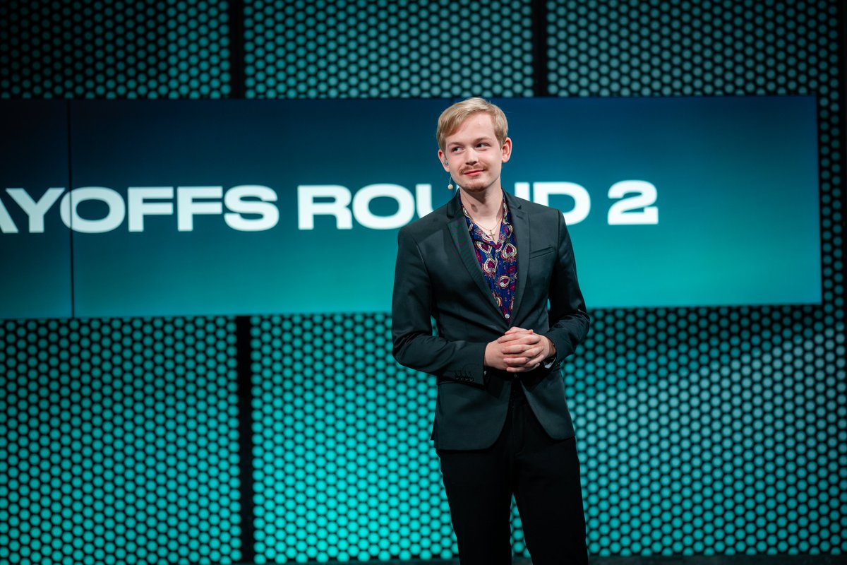 GuldborgReal's tweet photo. What a year it's been for me. ERL's, LPL and now i have just finished my last appereance of #LEC . I wanted to post yesterday, but my emotions got the better of me. And still.. I really dont know what to say. It's been unreal, thank you for being part of it all https://t.co/Qgi5yN3KNx