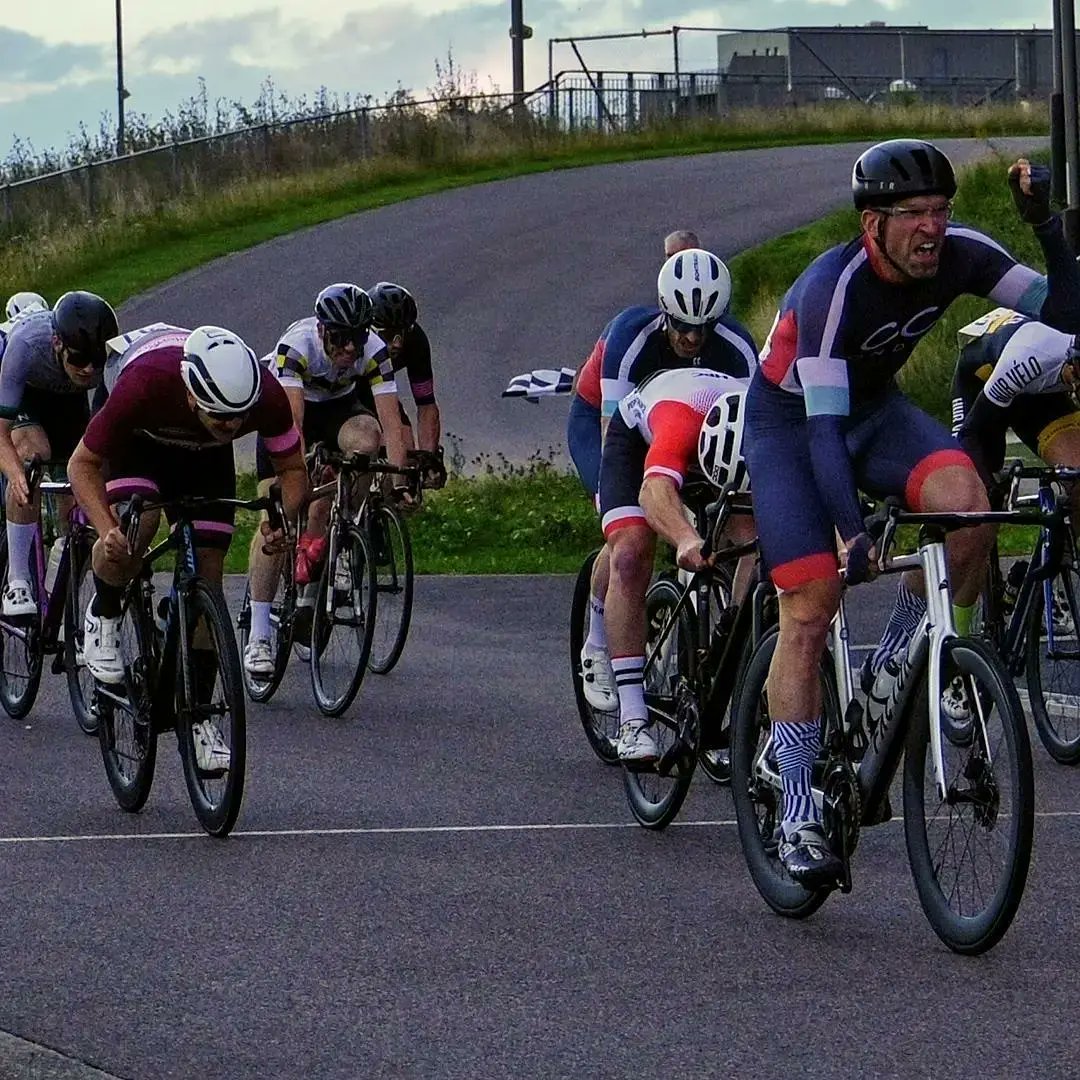 CC London tweet media