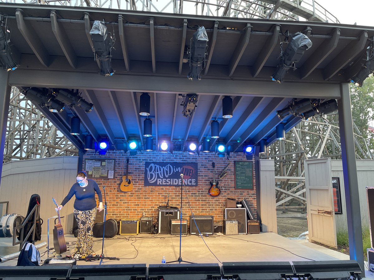 rachellipsky's tweet photo. Good morning @cedarpoint we’re back and at the BackBeat BBQ stage today through Thursday 💀🤘🏻🎢♥️ #LeaveTheNightBurning #DancinInTheNeon #RachelLipsky #AmandaMcCoy #CedarPoint #RiotSouth #BackBeatBBQ https://t.co/5Os1rvMjV2