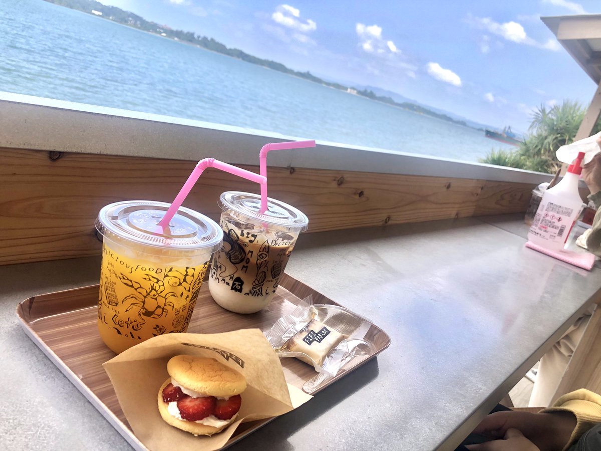 gurumekanna's tweet photo. #沖縄グルメ
#名護グルメ
#いちごは🍓
#宜野座産
#目の前はうーみー🏝
#台風が来た時は神に祈るそうです
#fifiparlor
#皆さんも是非行ってみてください🤗 https://t.co/e4509Dpfbl