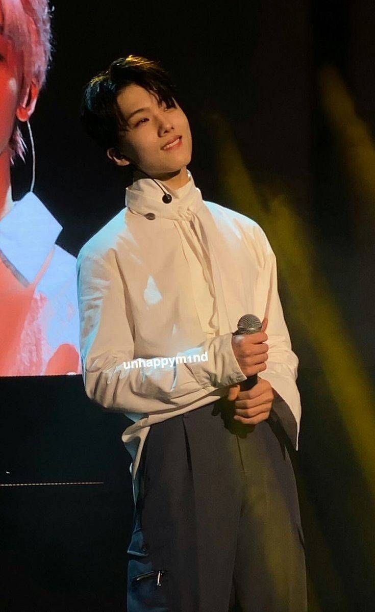 these fan taken pics of jisung