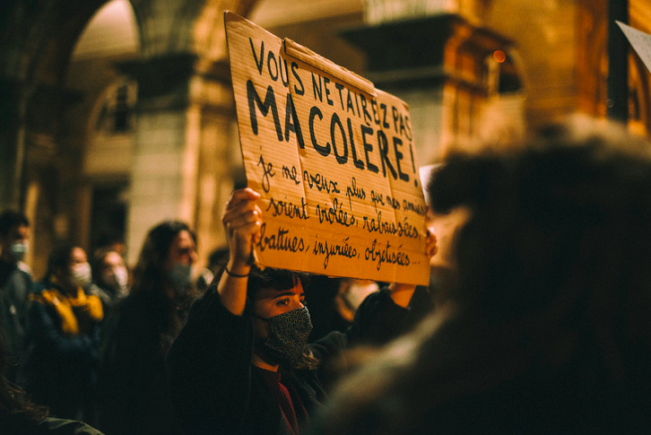 MediabaskInfo's tweet photo. Bassussarry : rassemblement suite à une agression sexuelle présumée pendant les fêtes du village https://t.co/23RG5FtRB8 https://t.co/9E7Nr3qT10