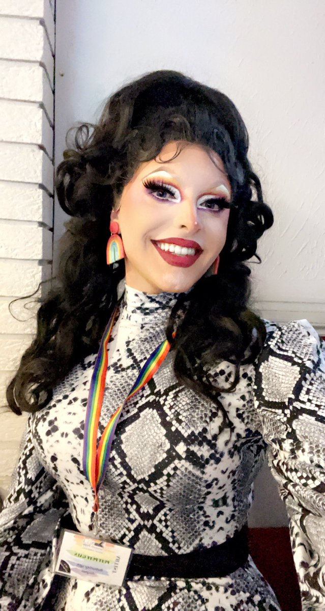 thewizardofcov's tweet photo. 🌈🌪 MEET THE TEAM! 🌪🌈

Queen Queef as Lady Good Diva
@QueenQueefOffic

Meet Samuel (Aka Queen Queef the Australian alter ego). Samuel is a Manchester based Actor and has been doing Drag for just over 6 years. Catch her as Lady Good Diva in The Wizard Of Cov Aug 28th! https://t.co/Ka7TctFNGe