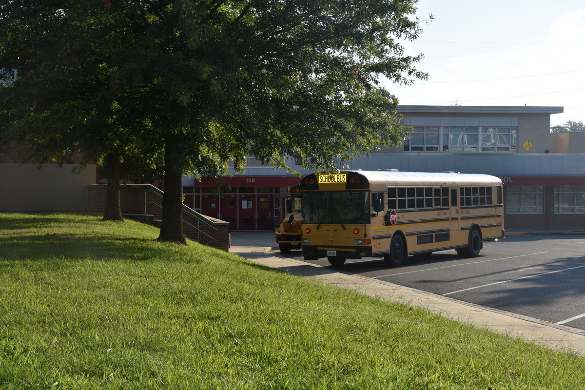 TownofViennaVA's tweet photo. It's a big day for Vienna students - the first day of school!   As they get adjusted, please remember to be cautious around school zones and bus stops and allow extra time for your morning commute to ensure everyone arrives at their destination safely. https://t.co/qxeN2tKRQy