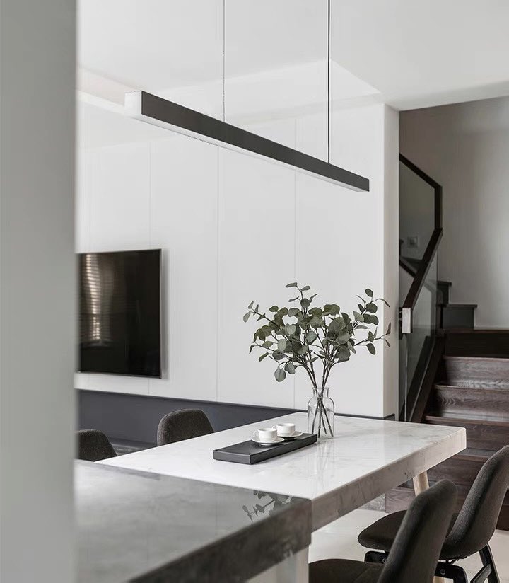 ambitlighting's tweet photo. No one disagrees that this is a masterpiece of minimalist design.

#lightingideas #lightingfixture #lightingdesign #lighting #linelight #interiordesign #interiordesigner #interiorstyling #interior #interiors #islanddesign #islandlighting #homedesign #homelighting #homestyling https://t.co/zLsGLXDn3Z