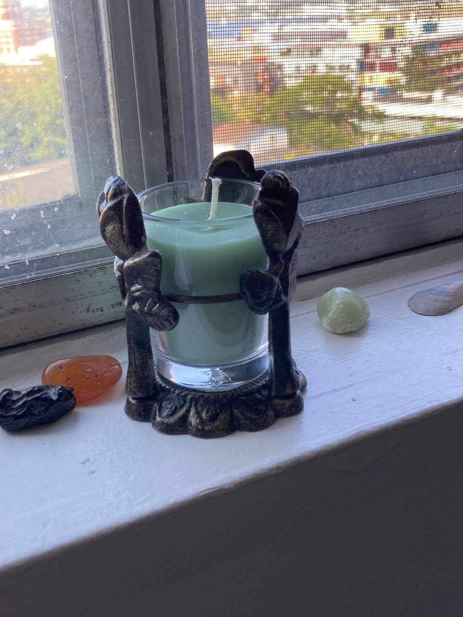PixieFaye's tweet image. obsessed with this candle holder i picked up yesterday