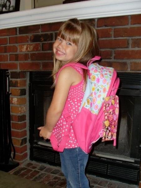 shelly_simms's tweet photo. Allies first day of kindergarten and first day of senior year. #fzn #fznlastfirstday #FZNFirstDay2021 https://t.co/VYdQv3DigE