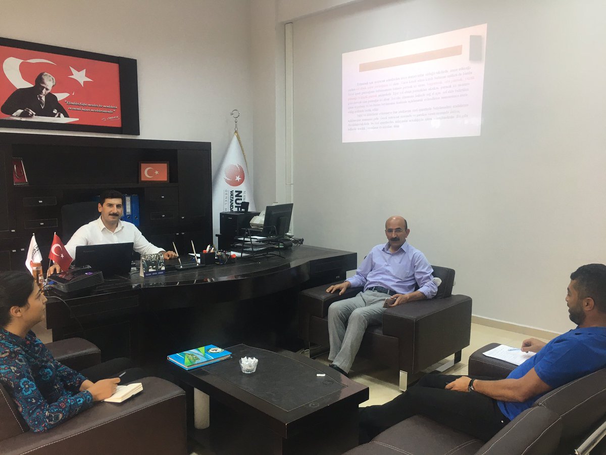 GevasNufus's tweet photo. Gevaş Belediyesi ve Gevaş Müftülüğü Evlendirme Memurlarına, Dünya evine giren çiftlere en güzel hizmeti vermeleri için 2021 Yılı Evlendirme Memurları Eğitimi bugün itibariyle başladı.@sefikaygol @KezbanAras12 @hamitgenc @gevasbelediye @gevasmuftuluk https://t.co/wc1AuRimDC