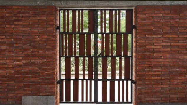 bricks_vintage's tweet photo. Our latest cladding  brick project images at Ahmedabad
At Vintage bricks we don’t guarantee only on our bricks , we guarantee on the outcome of your project with our own installation team.#wirecutbricks #exposedbricks #elevationbriccks #thinbricks #fauxbricks #facingbricks https://t.co/skMVlriJmv