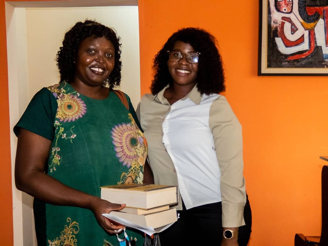 bookcraftafrica's tweet photo. #repost: @roburfoundation We can't get enough of this moment that we shared with the wonderful team at Bookcraft Africa recently. Interesting conversations on education and improving reading culture among children across Nigeria and beyond.
#education #reading https://t.co/aPMSmSfK0c