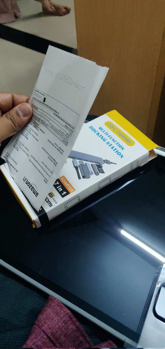 ARKAA_Architect's tweet photo. The seller must be a fraud. As I have shown the bill states the name of the brand but the product box and the product as shown is not a brand product. Amazon has to consider the buyers for quality purpose. Now the product is not a returnable but a replacement product. @amazonIN https://t.co/ibY65jew7o