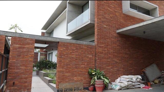 bricks_vintage's tweet photo. Our latest cladding  brick project images at Ahmedabad
At Vintage bricks we don’t guarantee only on our bricks , we guarantee on the outcome of your project with our own installation team.#wirecutbricks #exposedbricks #elevationbriccks #thinbricks #fauxbricks #facingbricks https://t.co/skMVlriJmv