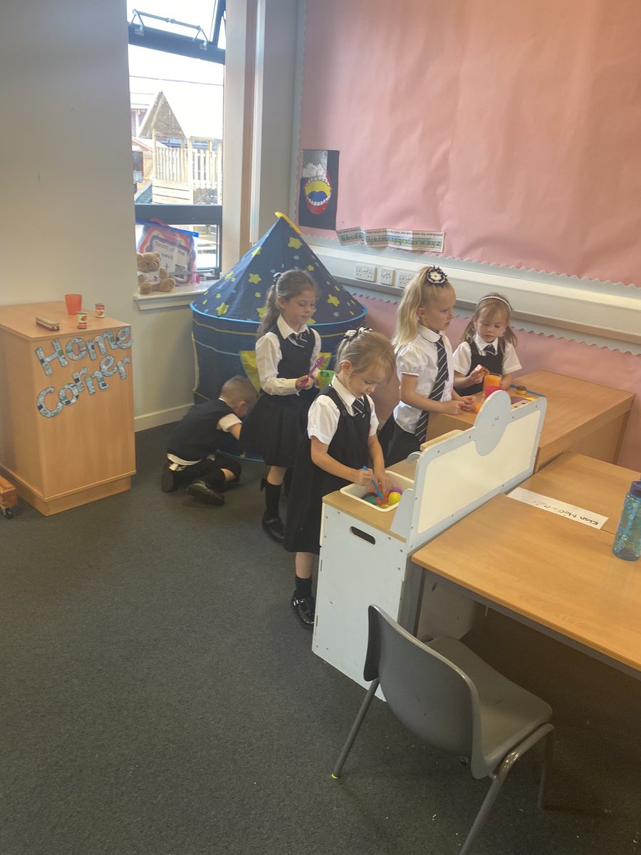 HtIgnatius's tweet photo. P1 free play this afternoon 😊 https://t.co/aqL2MD32fp