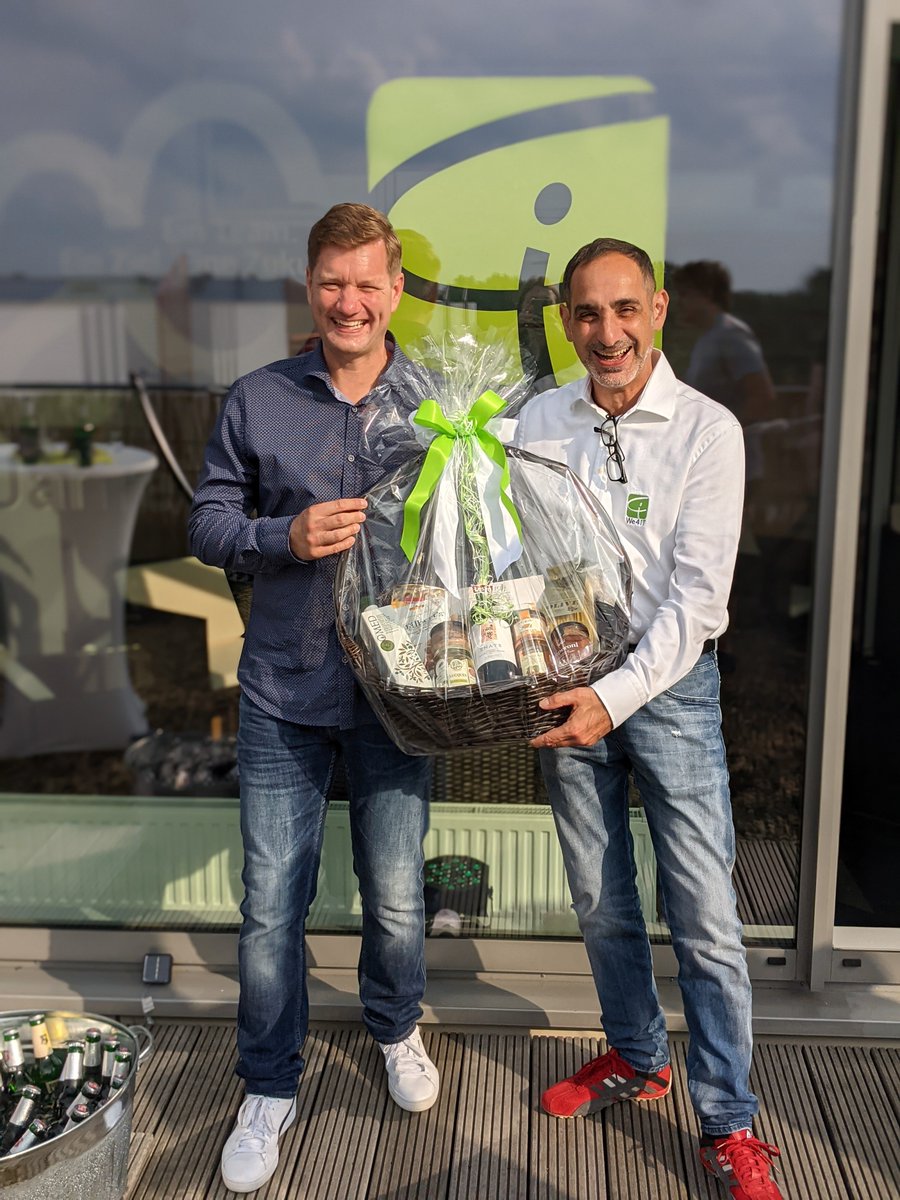 Am Wochenende haben wir unser 20 jähriges #Jubiläum gefeiert. Unter dem Motto "Ein Team. Ein Ziel. Eine Zukunft." haben wir gemeinsam angestoßen und den Abend genossen. Vielen Dank an alle, die dabei waren und auf die nächsten, erfolgreichen Jahre! #We4IT