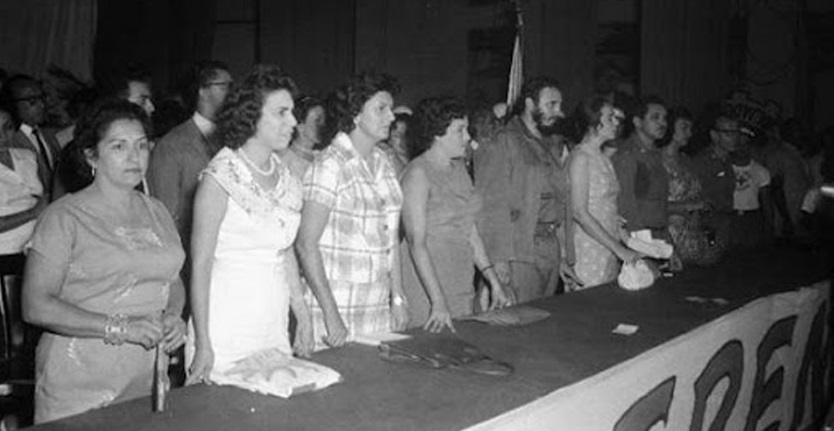 El calendario se detuvo para marcar la fecha señera: 23 de agosto de 1960. Desde el azul y cálido Caribe las cubanas y su Revolución empezaban a escribir una historia diferente. #Aniversario61FMC,  #AlaFMCPonleCorazon,
mujeres.cu/art.php?MjM5Mz…
<a href="/TeresaBoue/">@SecGFMC</a> <a href="/OsmaydaFMC/">OsmaydaFMC🇨🇺</a> <a href="/DiazCanelB/">Miguel Díaz-Canel Bermúdez</a>