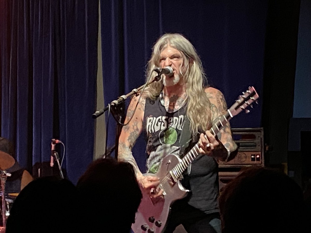 BrooklynRocks's tweet photo. Jeez - life is fragile.  I went to @goldsoundsbar last weekend to see @ScottWeinrich / @TheObsessedOFC and The Skull.  I hadn’t realized that The Skull dropped off the tour due to COVID concerns and just now read that Eric Wagner died due to COVID complications. RIP brother https://t.co/W1tZn6sU6M