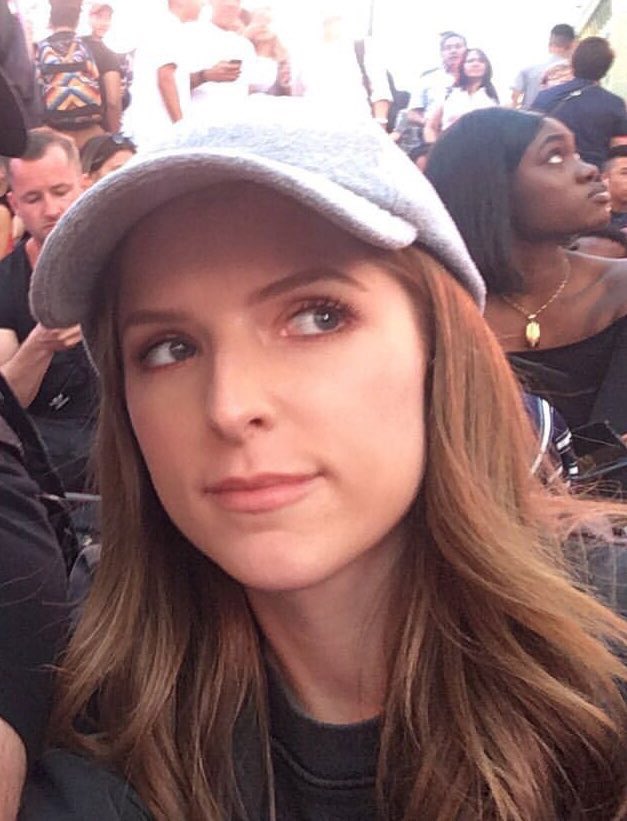asimpIefavor's tweet photo. anna kendrick being all cute in her lil hats https://t.co/Ox0t7bGqNi