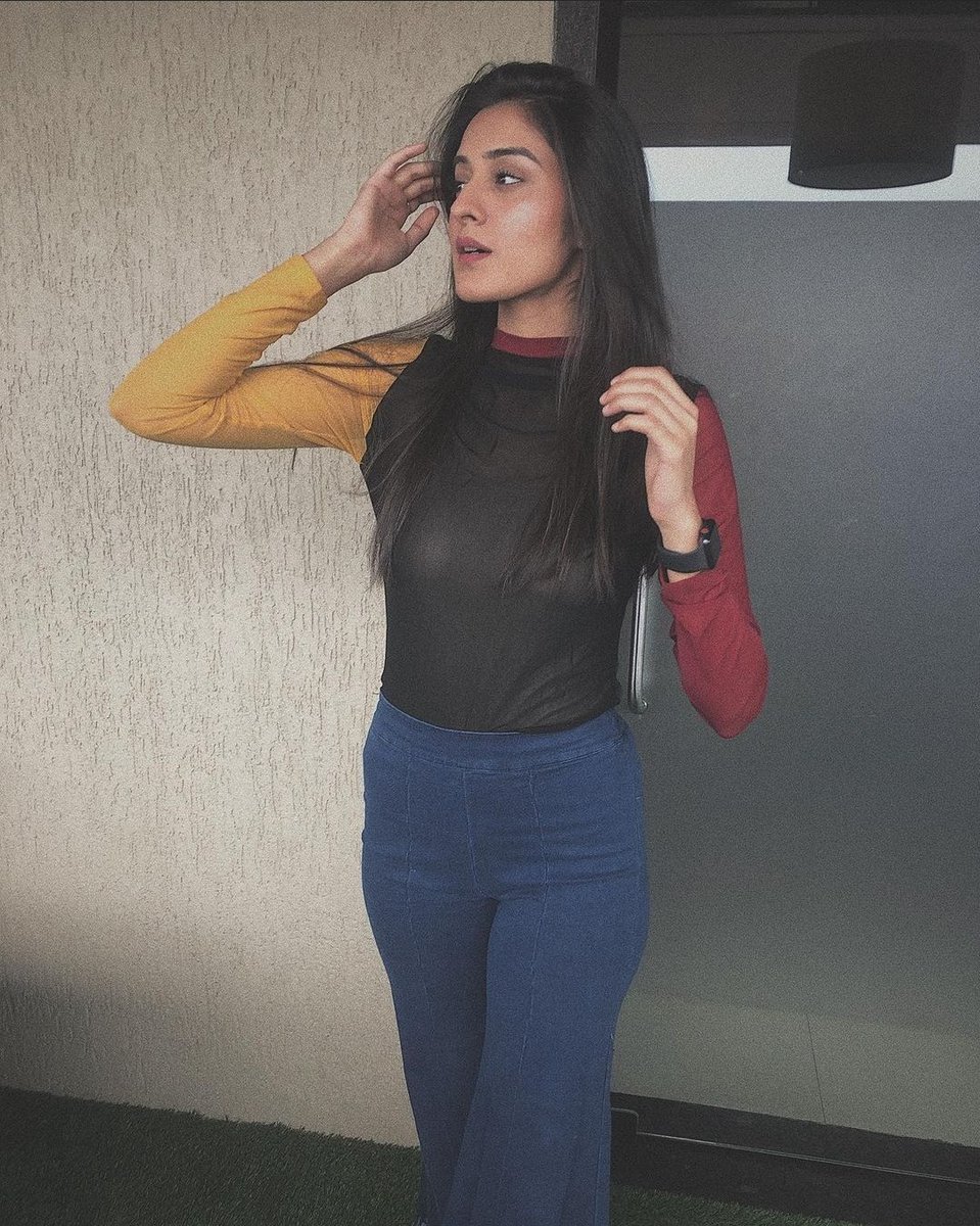 Long time no see? 👉🥺👈

#Vaidyasakshi