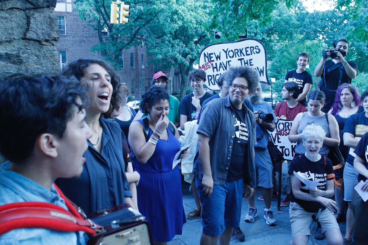 JFREJNYC's tweet photo. 30+ years of vibrant Jewish Left organizing in NYC in partnership w/ our neighbors…from justice for #AmadouDiallo to #RightToKnowAct to solidarity w/ our Muslims cousins to #DefundNYPD & much more. It’s a legacy JFREJers carry on today.
Wear it proudly: https://t.co/LWjCSs2jLB https://t.co/wOlwJYcSna