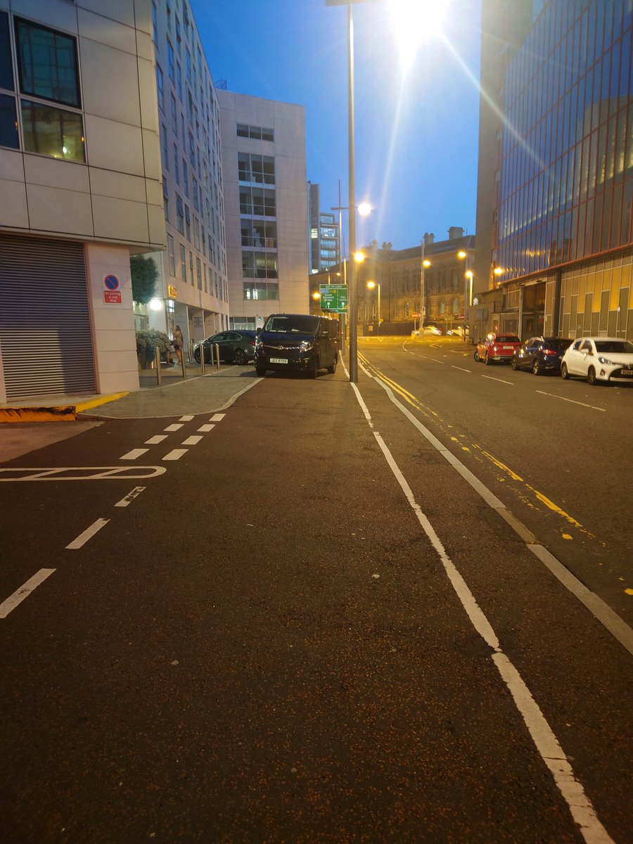 Neil48477942's tweet photo. Any cyclists beware of dreams apartment van parked on the bike lane I will be informing the police for putting cyclists at risk https://t.co/ajVkrG85sl