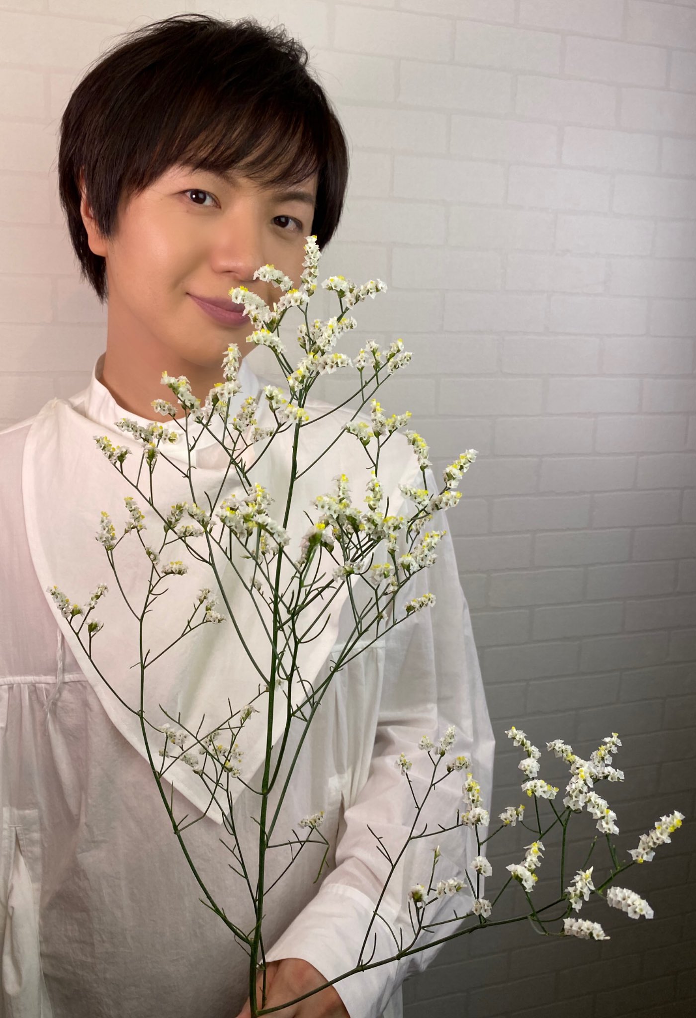 竹島宏スタッフ 公式 スターチス マルチーズ スターチス英語の花言葉は Success 成功 150種種類あるスターチス マルチーズ ワンちゃん みたいで可愛いですね 今日も１日お疲れ様でした ひろネット 花便り 花言葉 花 花を贈ろう