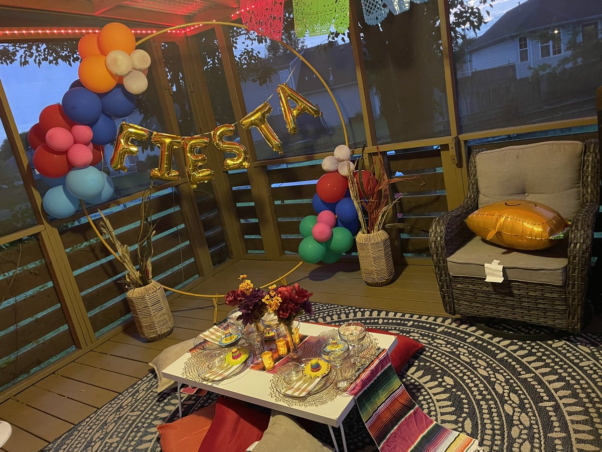 _MILFyWay's tweet photo. Im offering luxury picnics in the BG, KY area! I also travel! Also you can follow me at abeventsandplanning on FB and Instagram ❤️ https://t.co/WlqOohb6dr