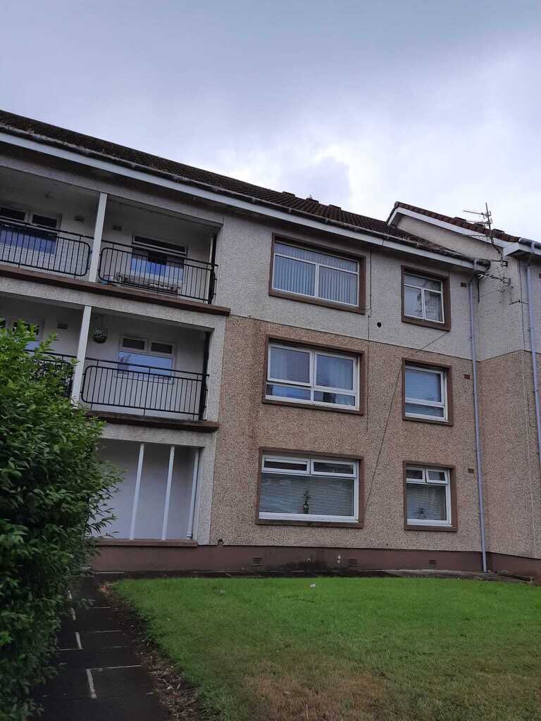 A newly sourced property on the list down by the coast 🏖

Some details: 

✨Purchase Price: £30k

✨Estimated Done Up Value: £50k

✨Net Cash Flow: £254pm

✨ Strategy: Buy to Let

📍 Locations: Saltcoats 

#property #borlandproperty #buytolet #buytoletproperty