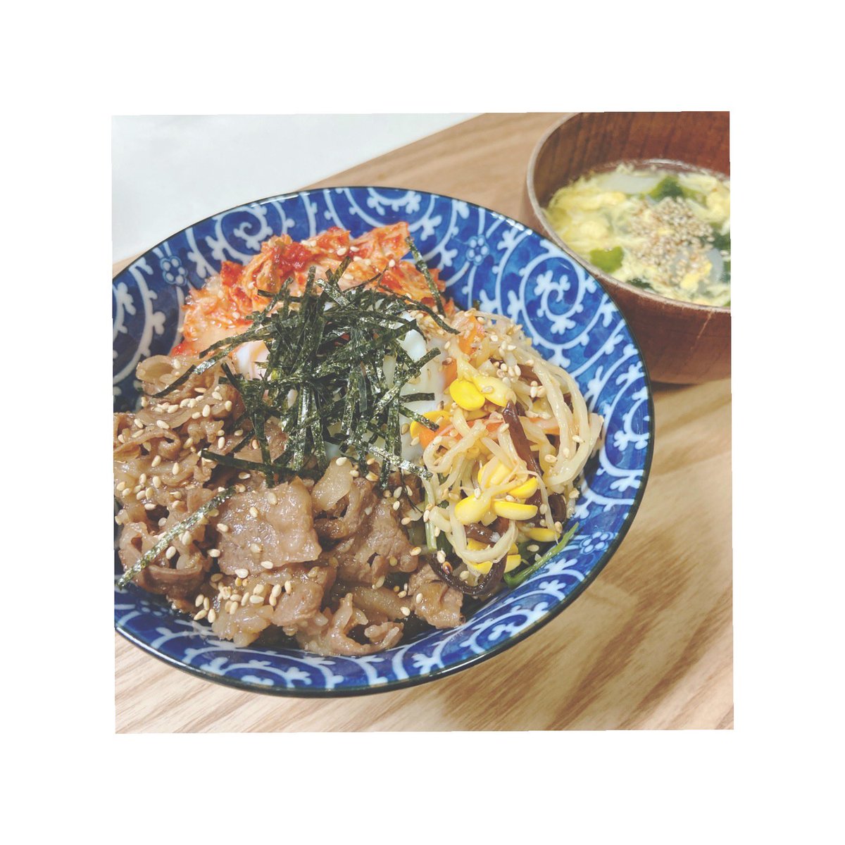 aaa_diet_01's tweet photo. 🍒81.3kg(前日比-400ｇ)

朝

🍚もち麦ご飯(明太少し)
🍳目玉焼き
🥓ベーコン
���野菜炒め

昼

🧁マフィン１個

夜

🇰🇷ビビンバ
🥚中華スープ https://t.co/SONClzyLZn