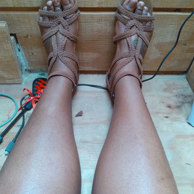 Who wants to get my next pedicure?? $SWAYPHI https://t.co/nCix1IkzOD<a href="/tag/ebonybbw"class="tags"><span>#ebonybbw</span></a><a href="/tag/bbwssbbw"class="tags"><span>#bbwssbbw</span></a><a href="/tag/bbwamatuer"class="tags"><span>#bbwamatuer</span></a>