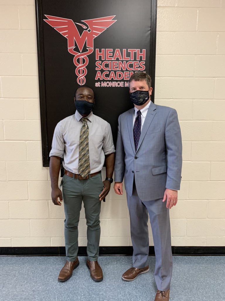 UCPSNC's tweet photo. Our last visit of the day is @HealthSci_MMS. We can already tell great things will happen here this year! Welcome back! @AGHoulihan #TeamUCPS #UCPS #BackToTheU https://t.co/NcPjAG9Y4U