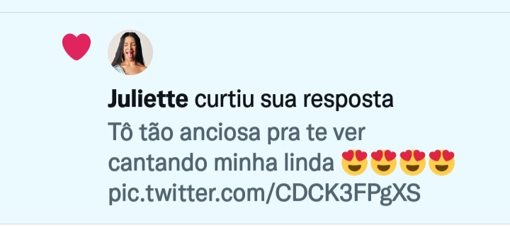 Tataliette's tweet photo. A Ju curtiu meu comentário, tô tão feliz 😍😍😍te amooo😍 https://t.co/bwYfHLxEAo