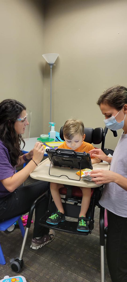 EasterSealsBham's tweet photo. Speech and Occupational Therapy co-treating is beneficial for good positioning and better ability to access communication devices. This also addresses sensory needs so that a kiddo can have their best session! 

#eastersealsbham  #creatingsolutions https://t.co/IflshLeMle