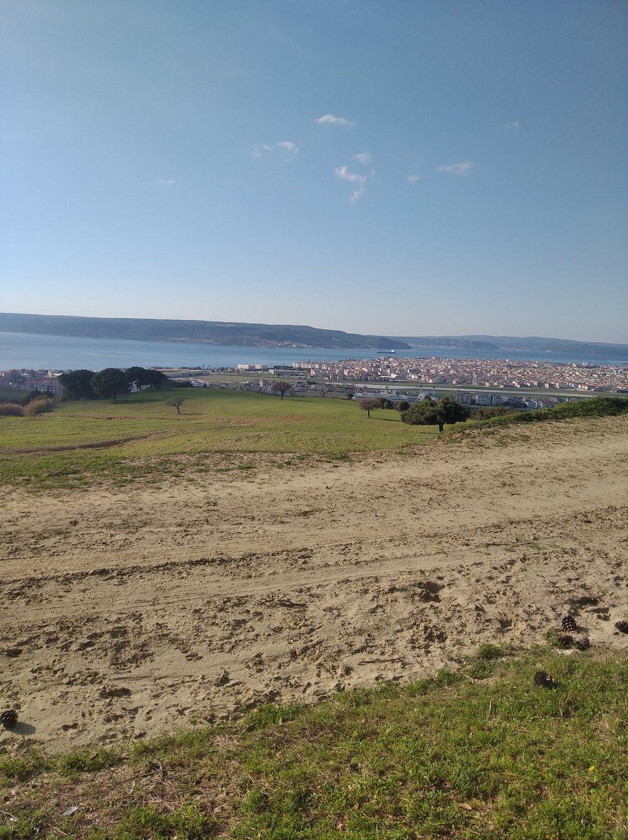 Varmı Çanakkale merkez de bize katılacak evli çift veya bayan