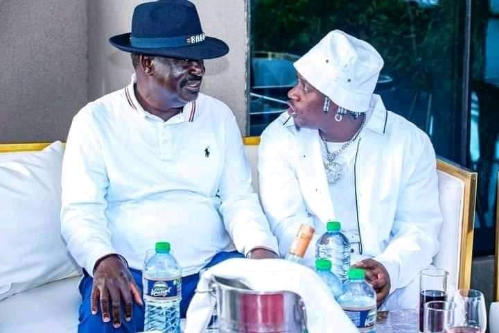 Migunas_finest's tweet photo. #raila #UhuruLegacy 

(Incoherently) 
"Nobody can stop Bongo" https://t.co/u3adC8dScy